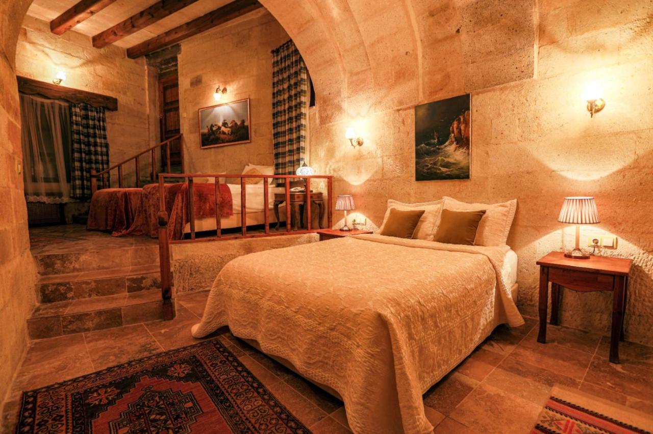 Sinasos Palace Cave Hotel Ürgüp Kültér fotó