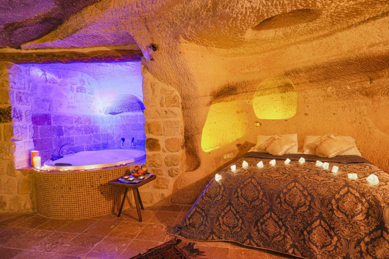Sinasos Palace Cave Hotel Ürgüp Kültér fotó