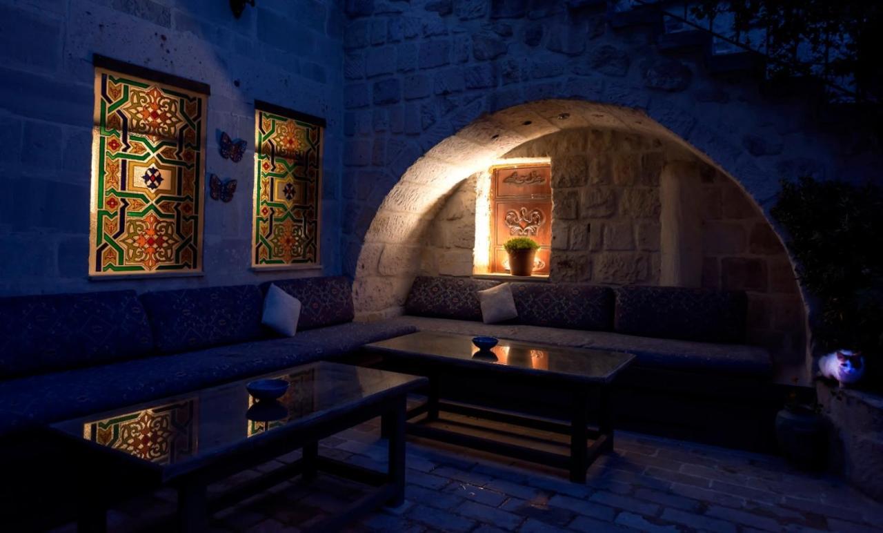 Sinasos Palace Cave Hotel Ürgüp Kültér fotó