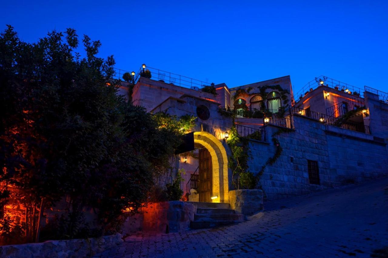 Sinasos Palace Cave Hotel Ürgüp Kültér fotó