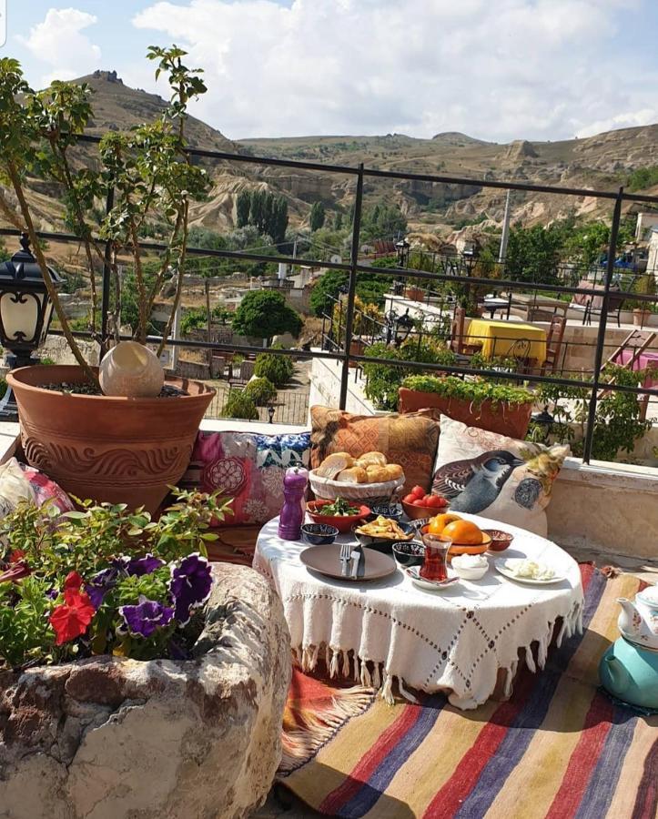 Sinasos Palace Cave Hotel Ürgüp Kültér fotó