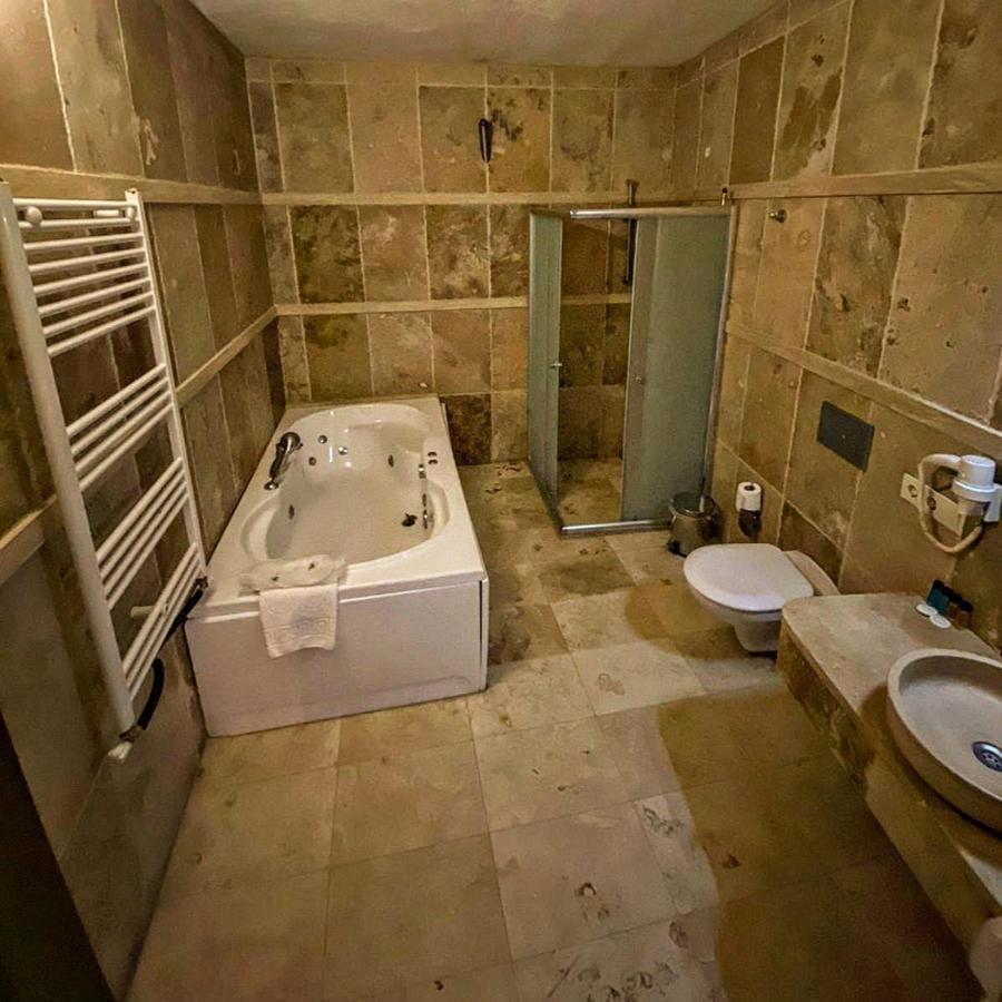 Sinasos Palace Cave Hotel Ürgüp Kültér fotó