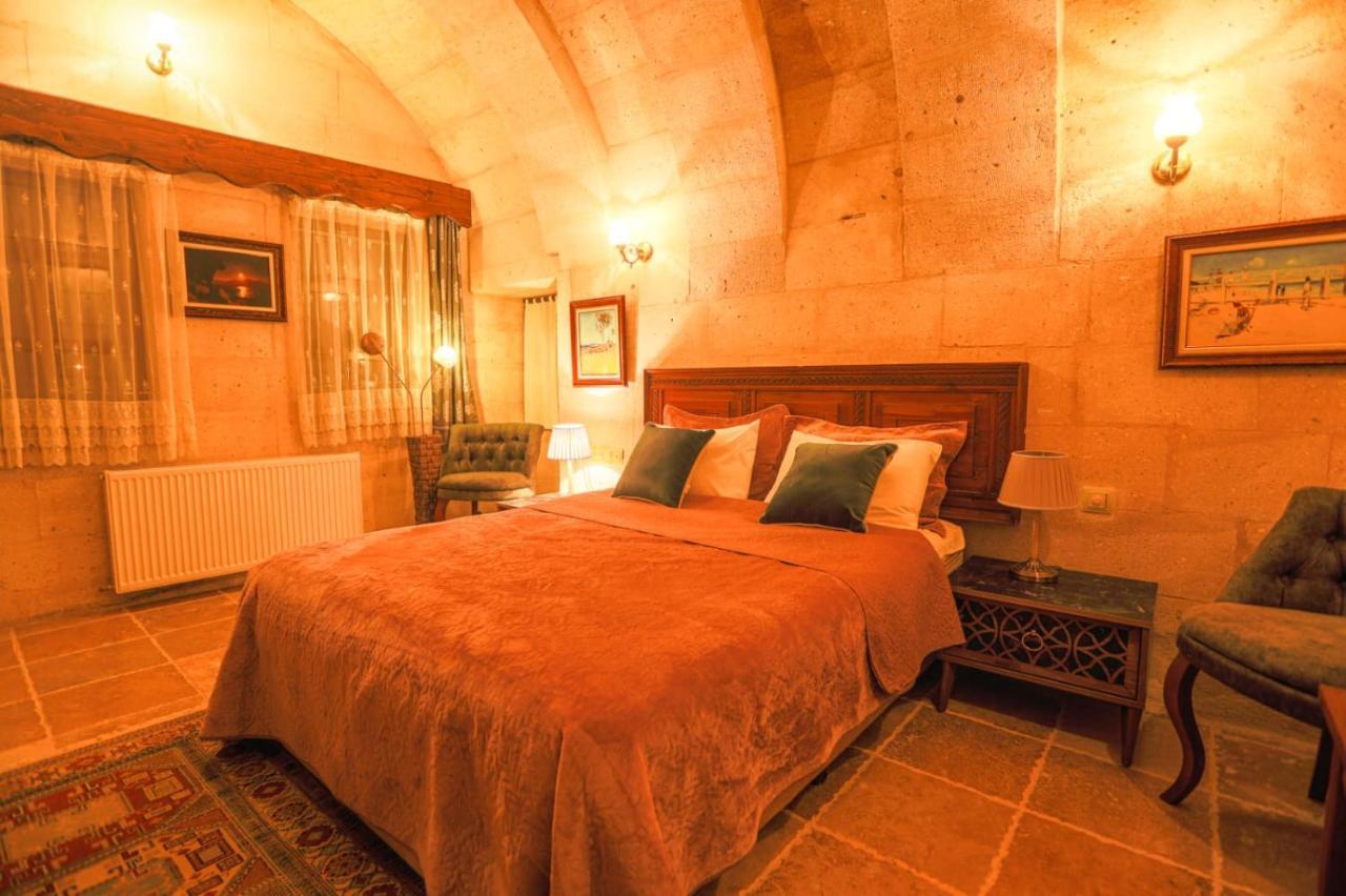 Sinasos Palace Cave Hotel Ürgüp Kültér fotó