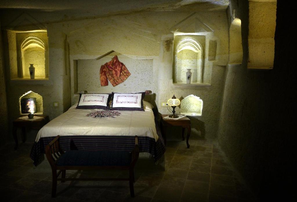 Sinasos Palace Cave Hotel Ürgüp Kültér fotó