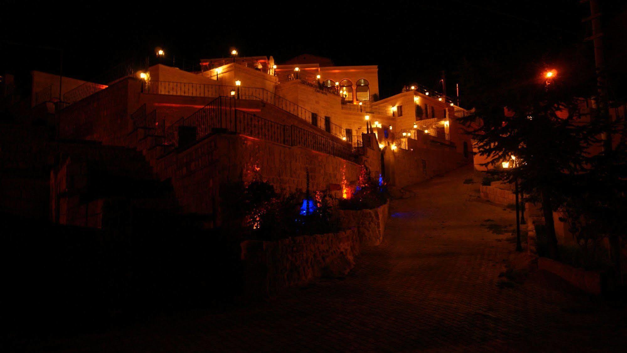 Sinasos Palace Cave Hotel Ürgüp Kültér fotó